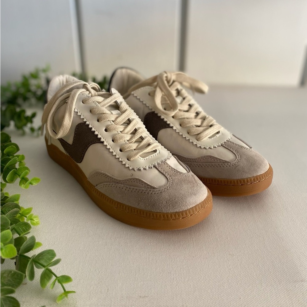 Notice Sneaker - White/Grey Leather